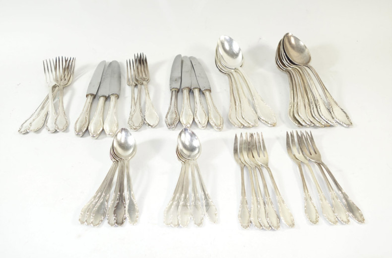 Posten Besteckteile, 90 versilbert,