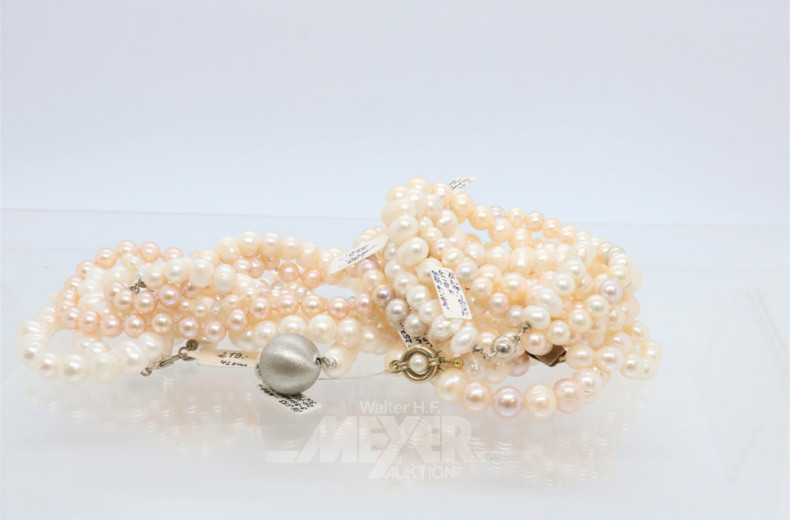 10 Süßwasserperlen-Ketten,