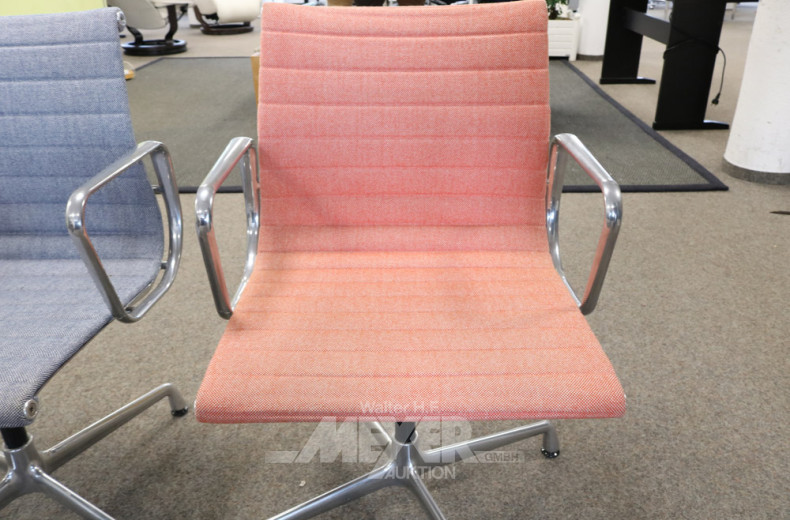 4 Konferenzstühle, drehbar,