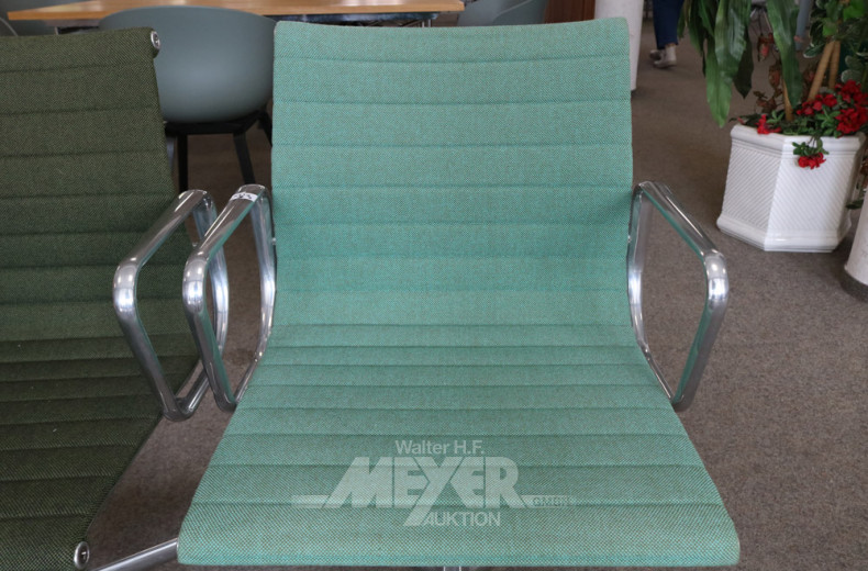 3 Konferenzstühle, tlw. starr
