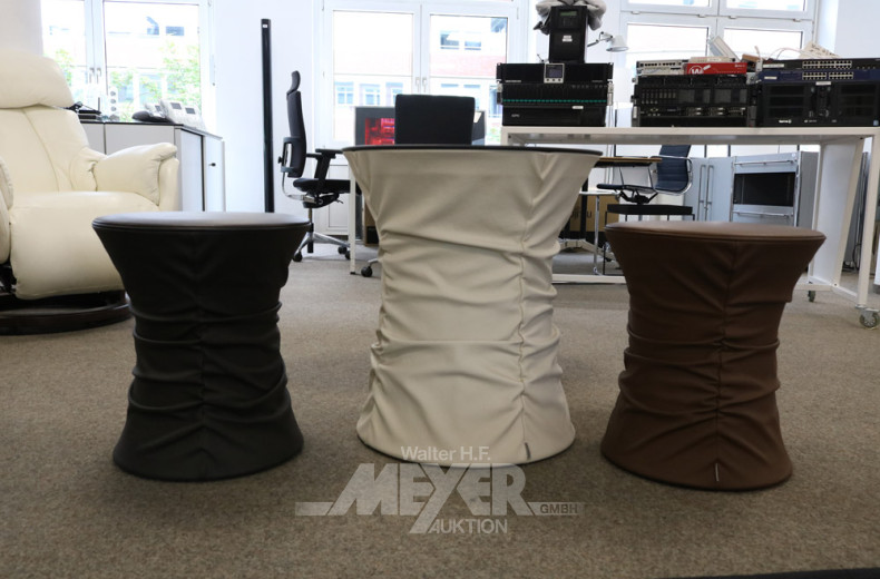 kleine Sitzgruppe, Lederbezug,