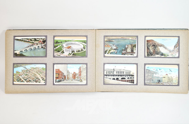 2 Alben mit Postkarten-Sammelbildern und