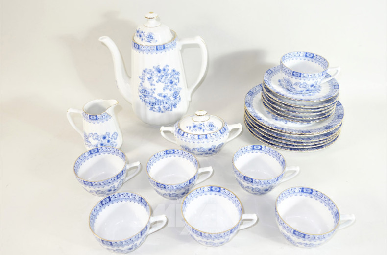 2 Porz.-Tee- und Kaffeeservice