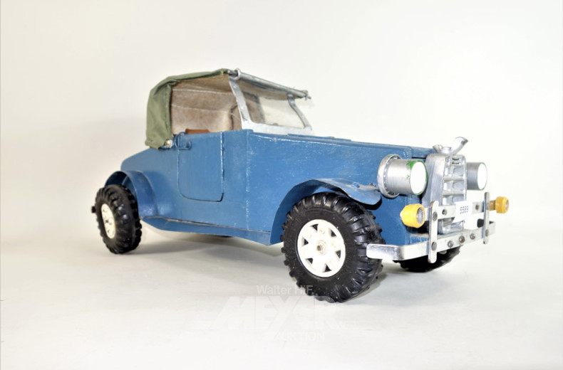 Holz-Dekoauto, H 26 x L 56 cm