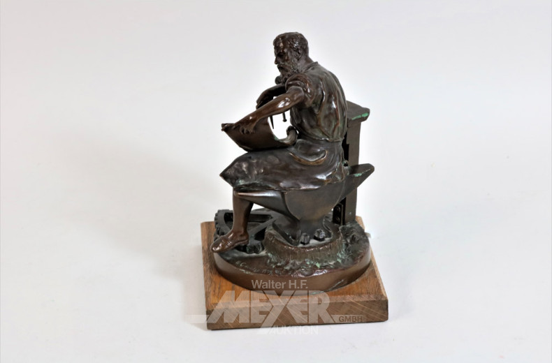 Bronzefigur ''Schmied auf Amboss'',