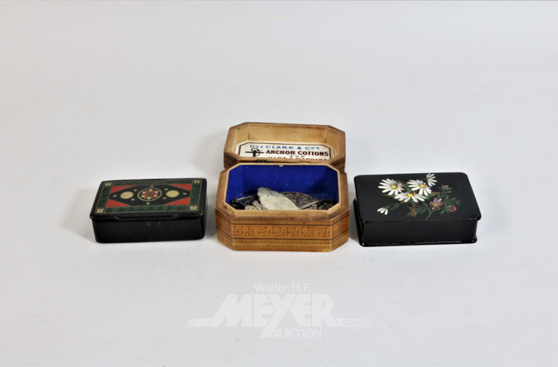 3 Deckeldosen, tlw. bemalt bzw.