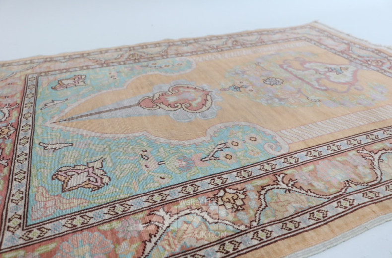 kl. Tischläufer, Seide, Flor- und