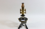 nostalgisches Tageslicht-Microskop