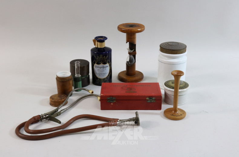 kl. Posten histor. Arzt-Utensilien: