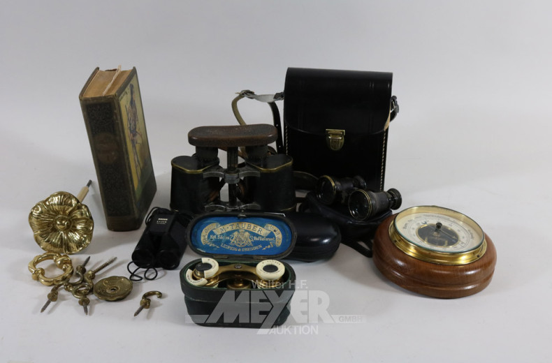 Posten Hausrat: Opern- und Ferngläser,