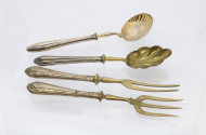Besteckkasten: Sahnelöffel, Tortenheber,