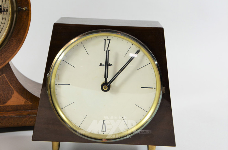 Tischuhr, 1 Wanduhr