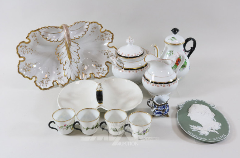 Posten versch. Porzellan-Dekorationen: