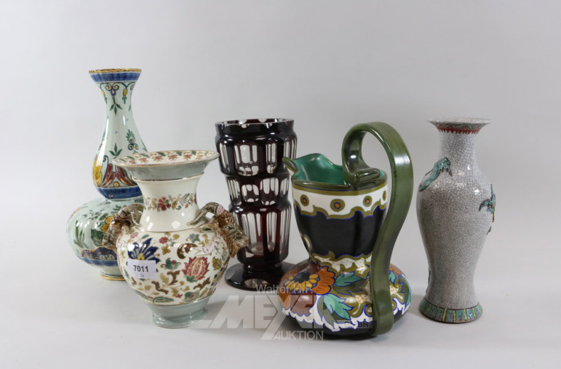 5 versch. Keramik und Kristall-Vasen