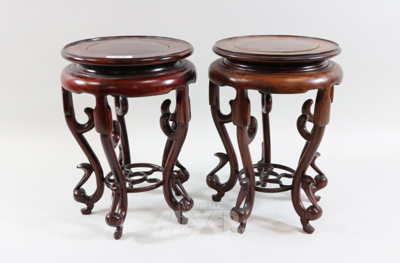 2 asiatische Blumenhocker, Mahagoni