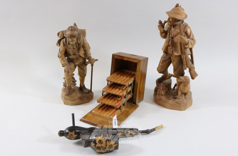 4 Teile Holzdekoration: 2 Figuren,