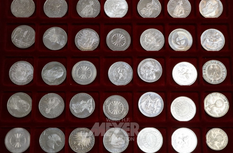 32 Münzen á 5,- DM (160,-DM)