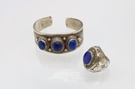 Armreif und Ring, Silber