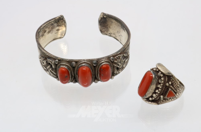 Armreif und Ring, Silber