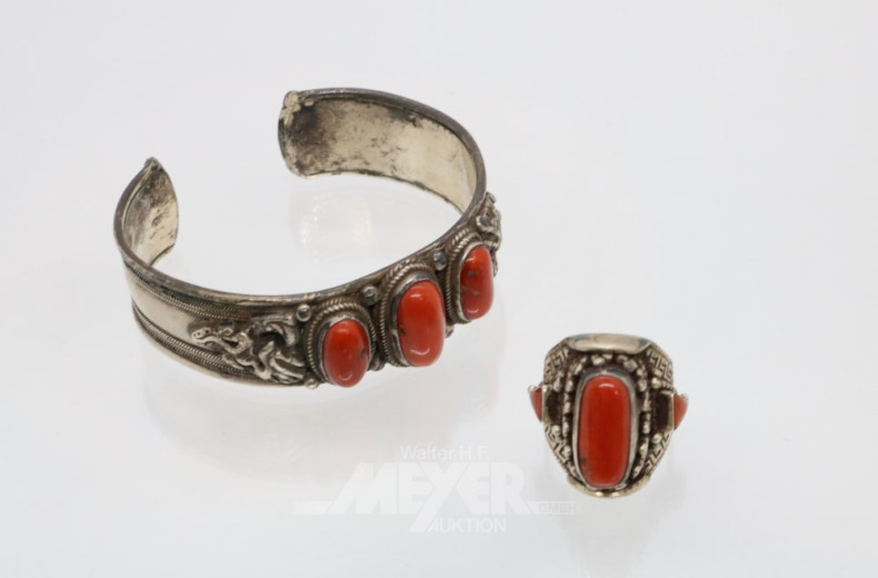 Armreif und Ring, Silber