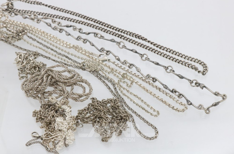 Posten Silber-Ketten, ca. 240 g.