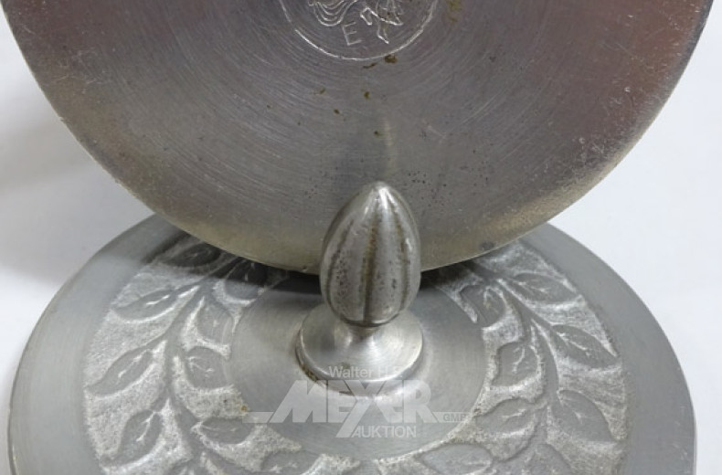 umfangr. Posten Zinndekorationen: