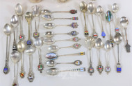 Sammlung Andenkenlöffel, tlw. Silber