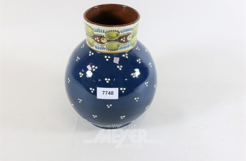 Steigut-Vase, vermtl. BUNZLAU, blau,