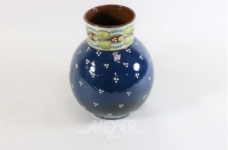 Steigut-Vase, vermtl. BUNZLAU, blau,