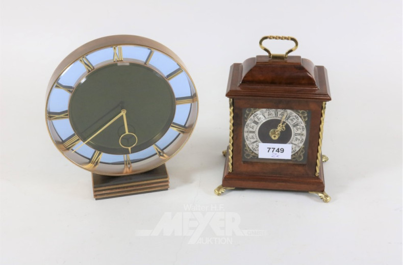 2 Tischuhren