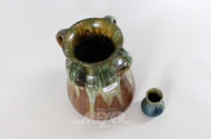 2 Keramik-Vasen, bez. Mutz