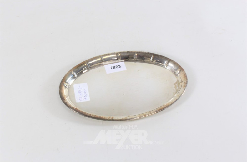 kl. ovales Gläsertablett, 830er Silber,