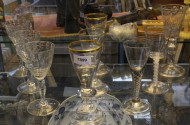 9 versch. alte Gläser, tlw. mit Goldrand