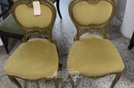 2 Stühle, Holzgestell goldfarben,