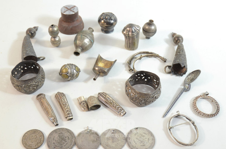 Posten div. Metall-Dekorationen: