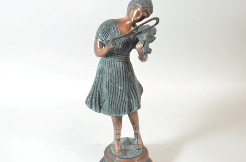 Bronze-Figur, ''Geigenspielerin''
