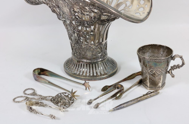 Henkelschale beschädigt, mit Glaseinsatz