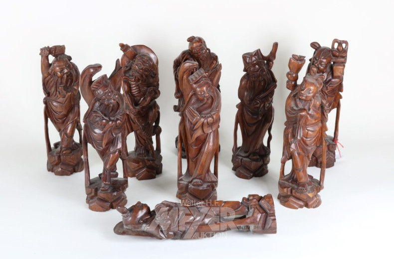 9 Holzschitzfiguren, vermtl. China,