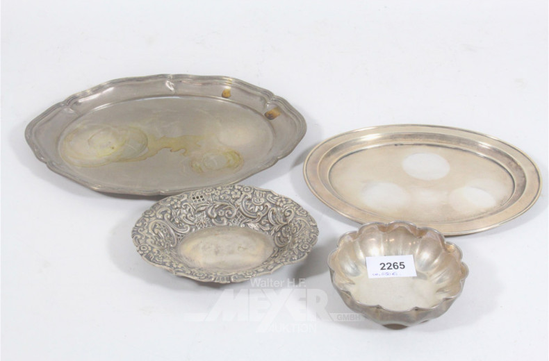 2 kl. Tabletts und 2 kl. Schälchen, Silber