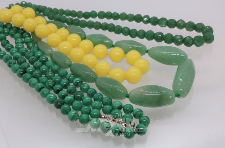 gr. Posten Modeschmuck: Ketten etc.