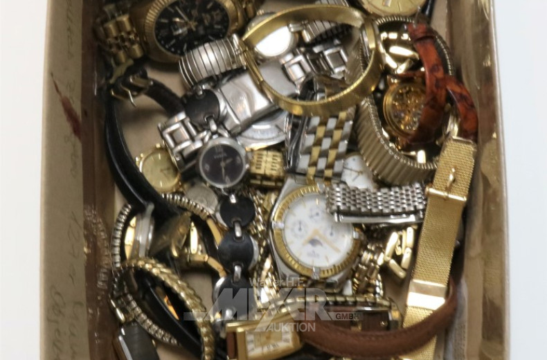 28 div. Armbanduhren, u.a. FOSSIL,