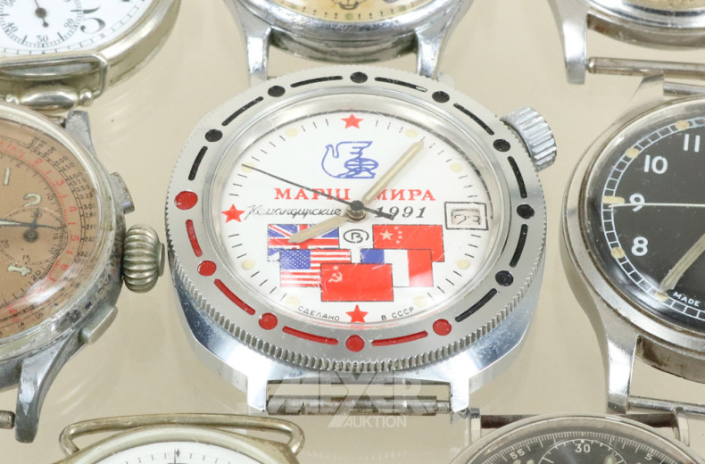 Schmuckbox mit 8 Armbanduhren, Vintage,