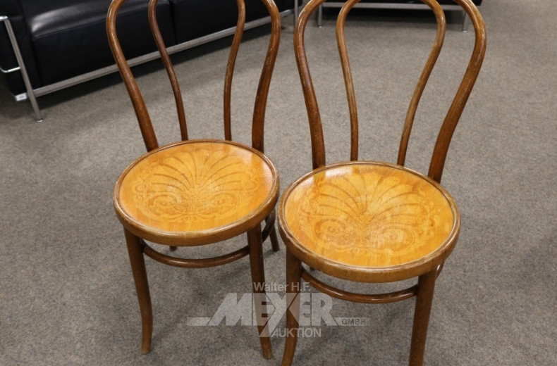 2 Kaffeehausstühle im THONET-Stil,