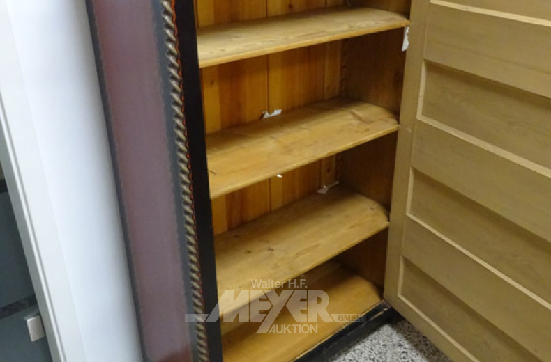 Wäsche-Garderobenschrank, Blumenmalerei