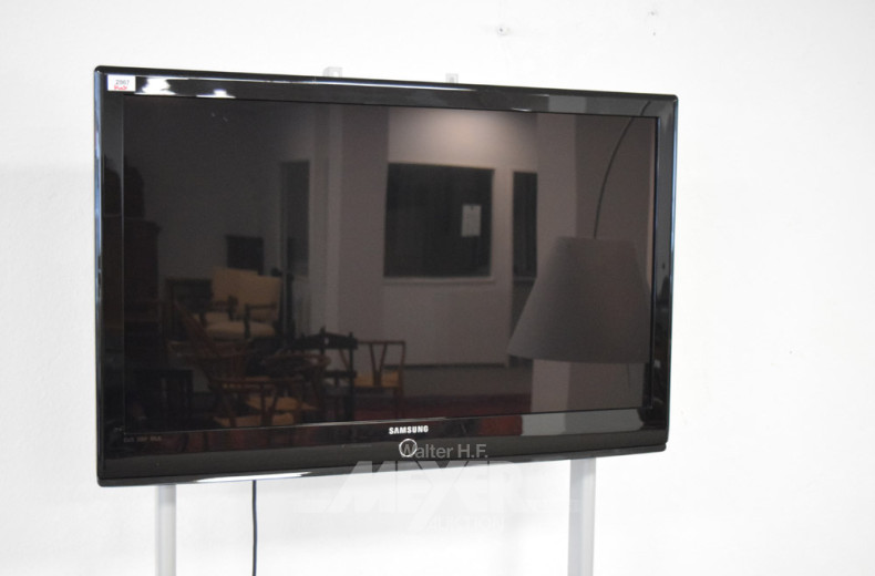 Flat-TV SAMSUNG, 40 Zoll, schwarz