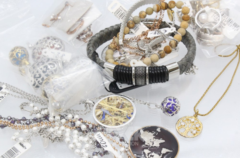 Posten div. Modeschmuck: