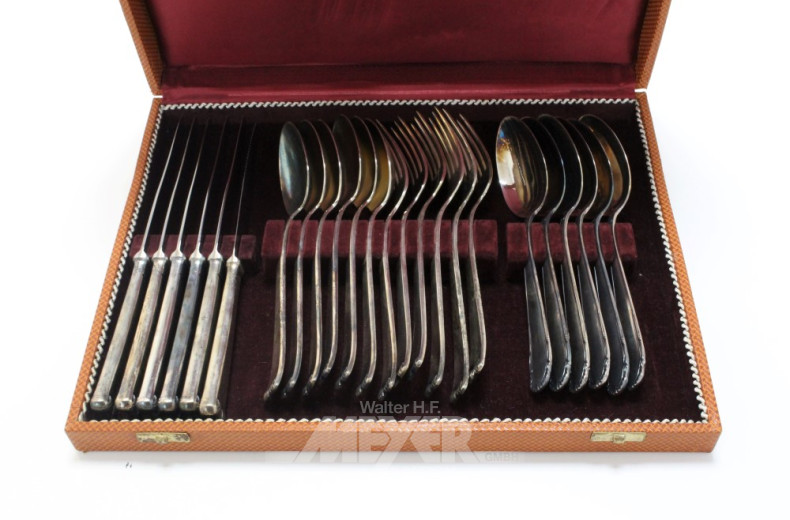 2 Besteck-Kästen, je 18 Teile Auflage