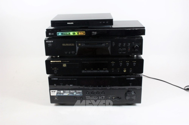 Musikanlage 8 teilig, best. aus: