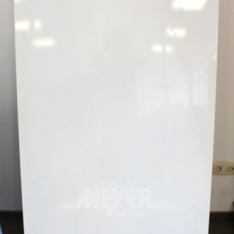 11 Magnettafeln, Maße: jw. ca. 140 x 90 cm