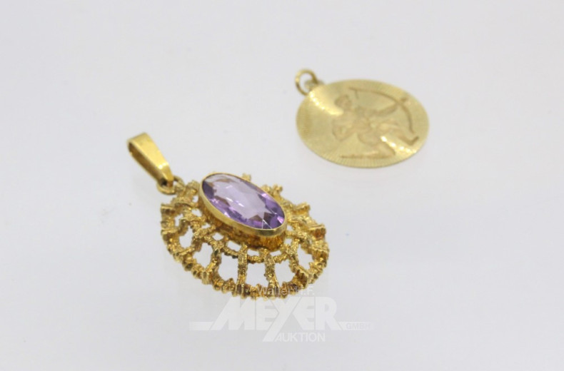 2 Kettenanhänger, 585er GG, ca. 8 g.